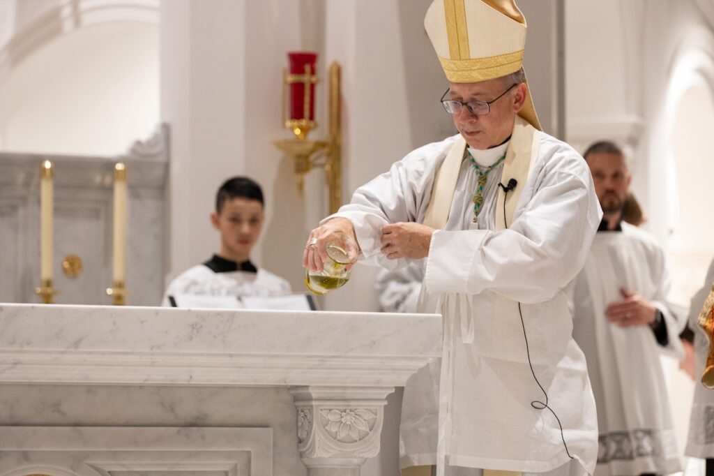 ‘A beautiful building for a beautiful parish’:New church and altar dedicated at Our Lady of Mount Carmel