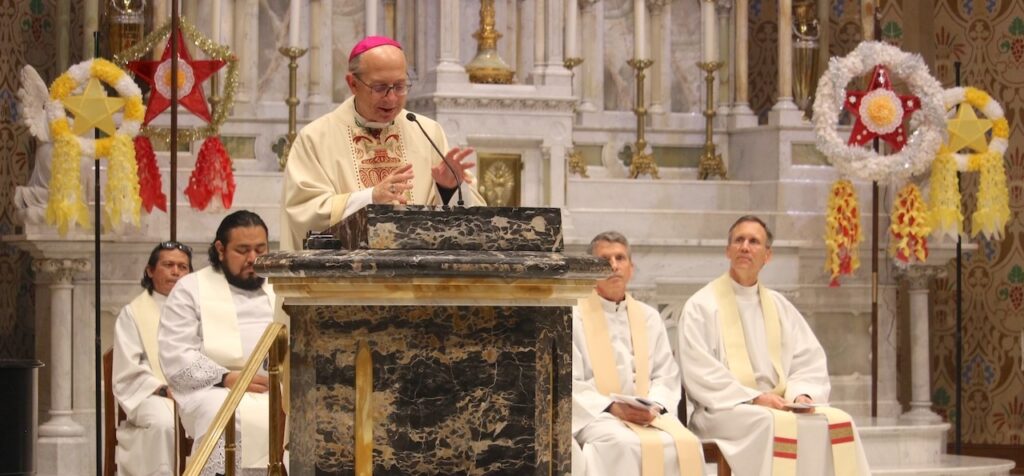 Basilica hosts beginning of Filipino Christmas tradition